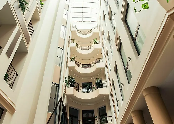 Tulip - Patio Hotel Breslau