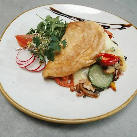 Tulip - Patio Hotel 3*