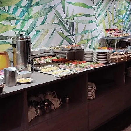 Szálloda Tulip - Patio Wrocław