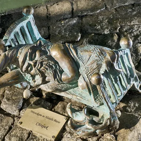 Tulip - Patio Szálloda