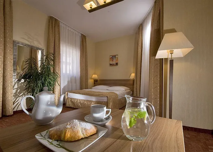 Tulip - Patio Hotel Wrocław