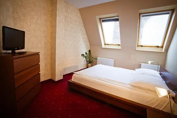 酒店 Tulip - Patio 3*